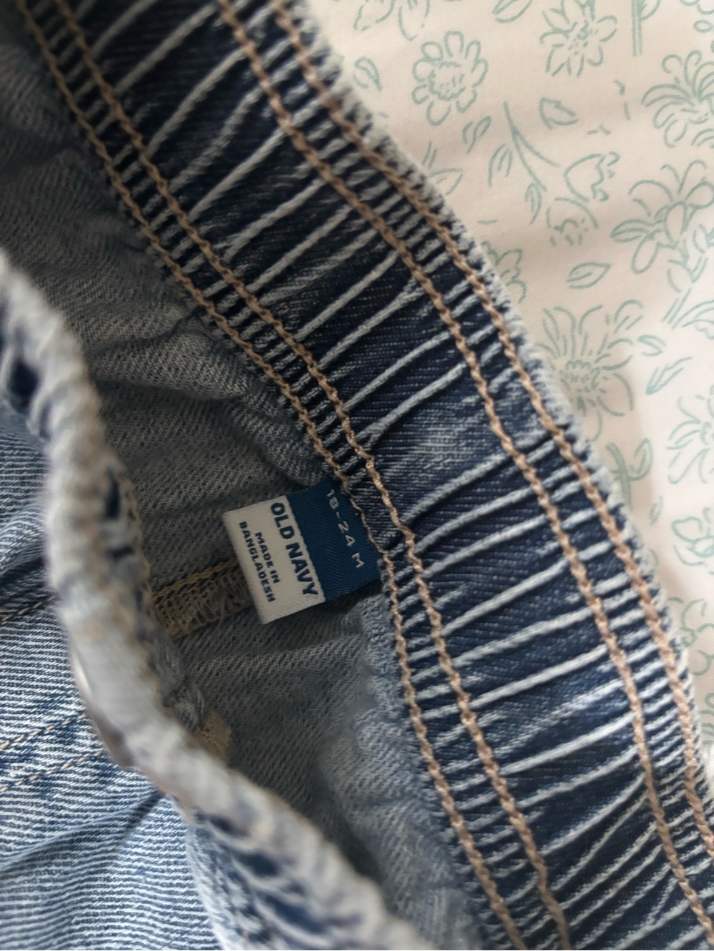 Old Navy Light Blue Denim Girls' Elastic Waist Shorts - Picture 3 of 3